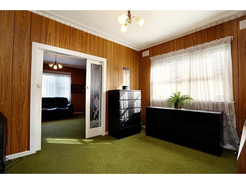 2 Gorrie Place, Glenroy VIC 3046