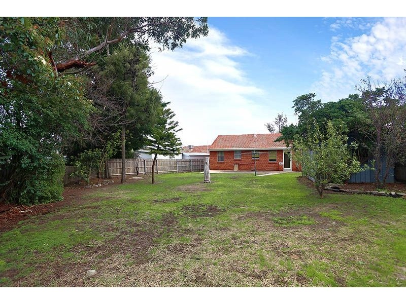 8 Fidge Court, Jacana VIC 3047