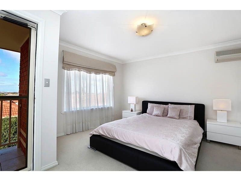 4/83 Station Road, Glenroy VIC 3046