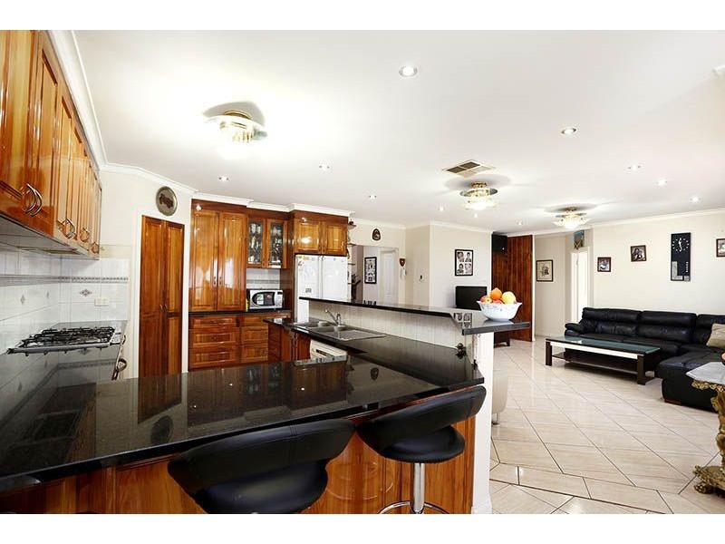 20 Dowding Close, Fawkner VIC 3060