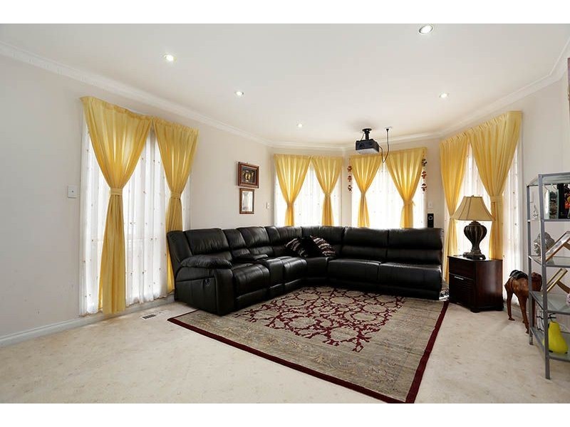 20 Dowding Close, Fawkner VIC 3060