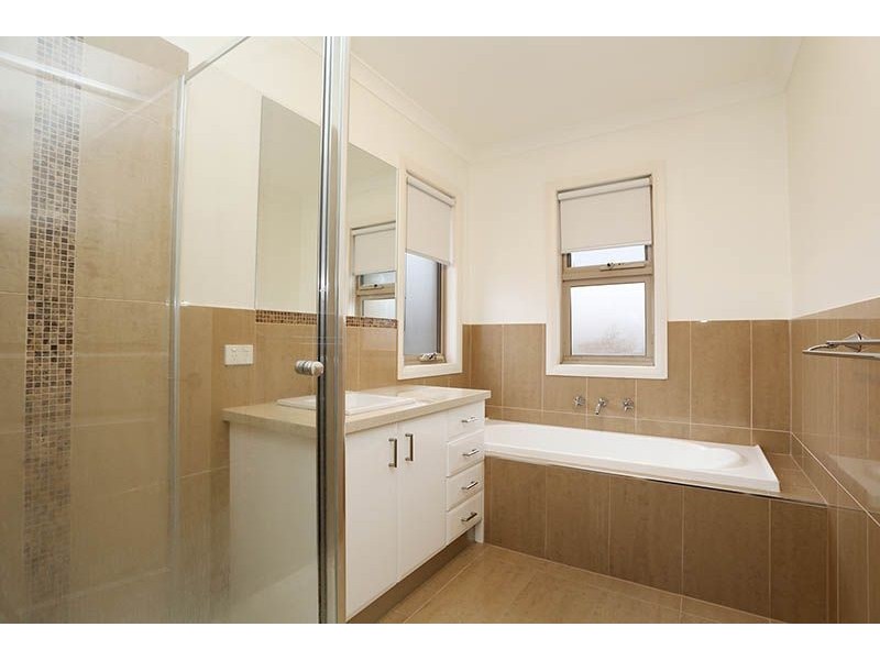 1/74 Chapman Avenue, Glenroy VIC 3046