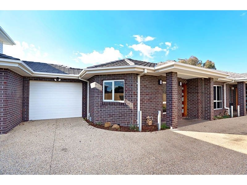 2/70 Hubert Avenue, Glenroy VIC 3046