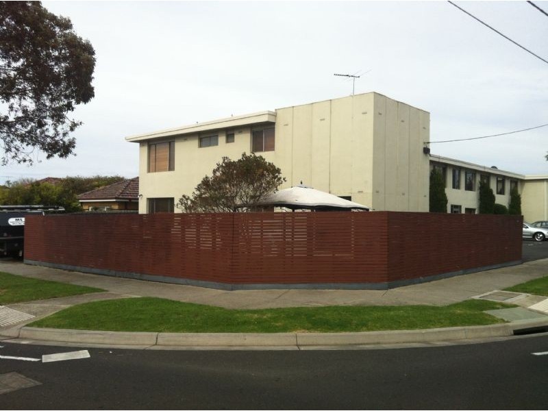 1/77 Chapman Avenue, Glenroy VIC 3046