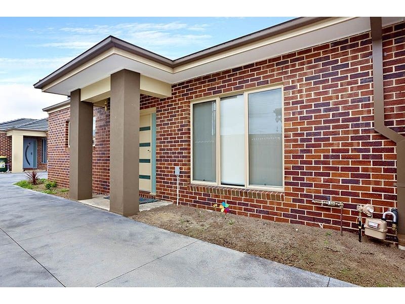 2 & 3/3 Reginald Court, Broadmeadows VIC 3047