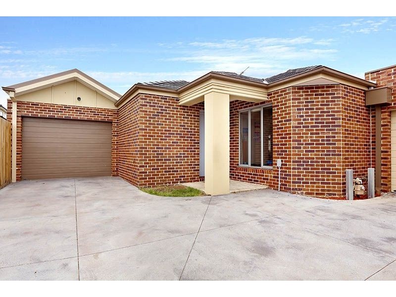 2 & 3/3 Reginald Court, Broadmeadows VIC 3047