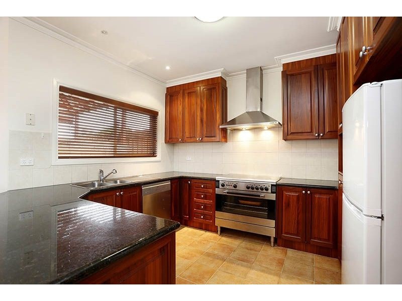 2/1 Isla Avenue, Glenroy VIC 3046