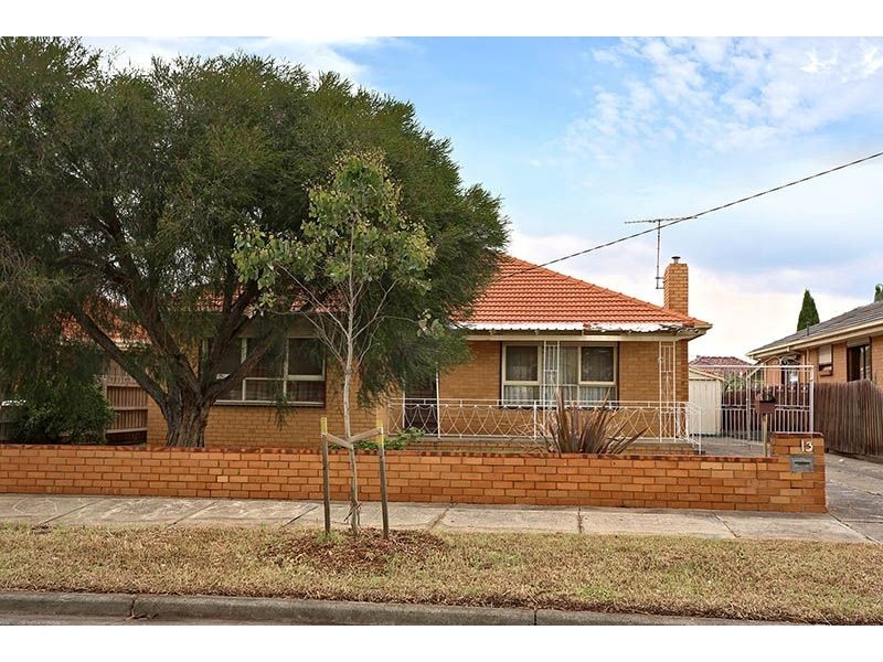13 Lowson Street, Fawkner VIC 3060