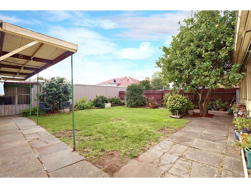 81 Domain Street, Hadfield VIC 3046