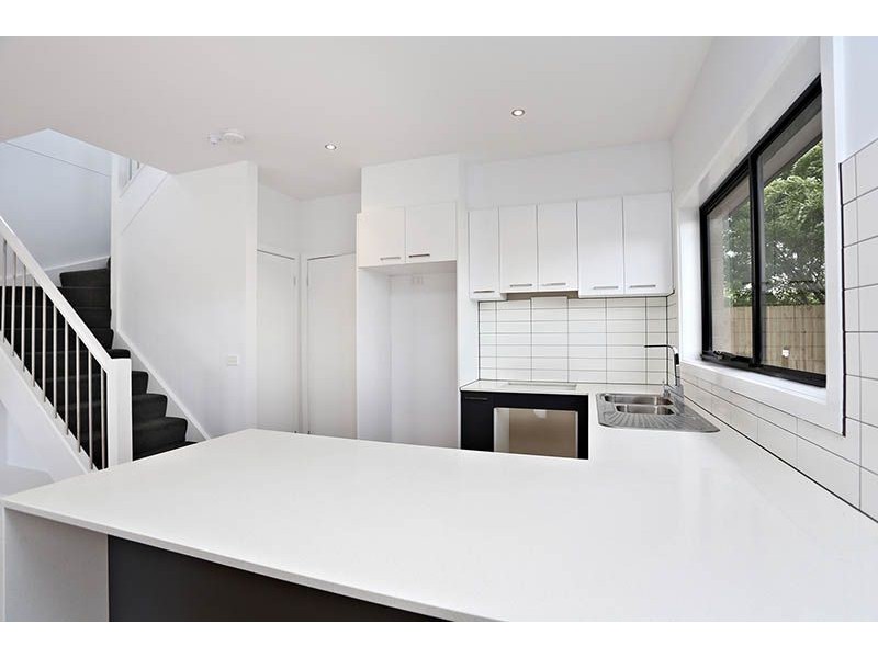 2/51 Jacana Avenue, Broadmeadows VIC 3047