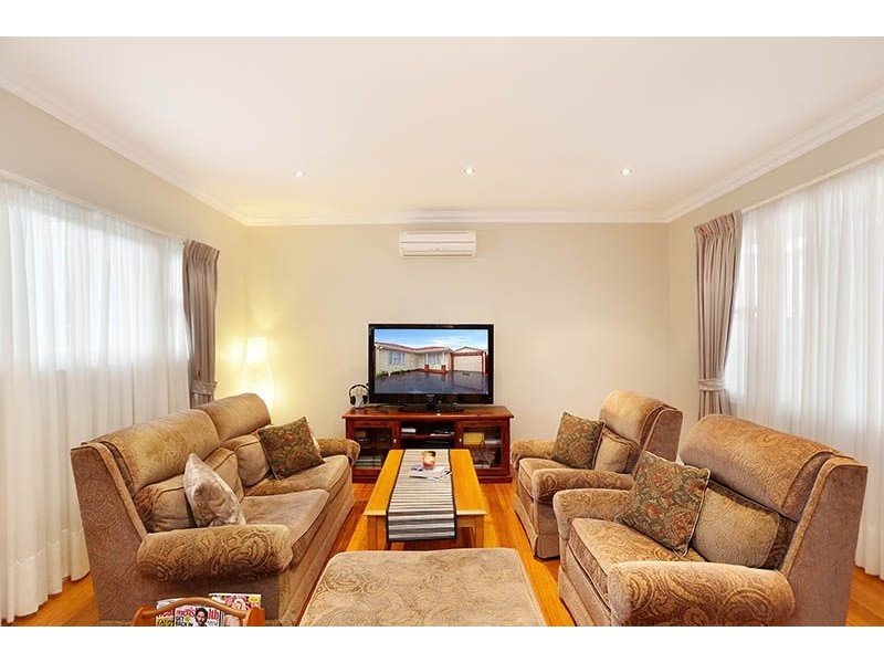 2/12 David Street, Hadfield VIC 3046