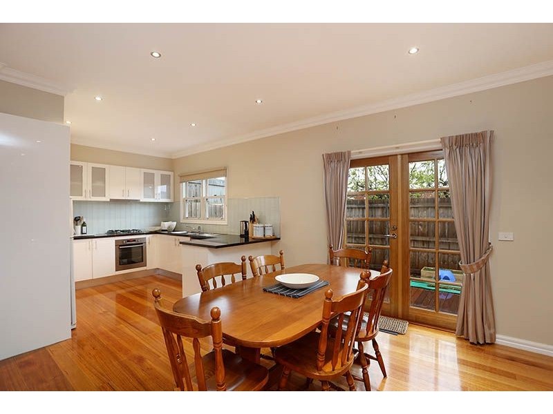 2/12 David Street, Hadfield VIC 3046