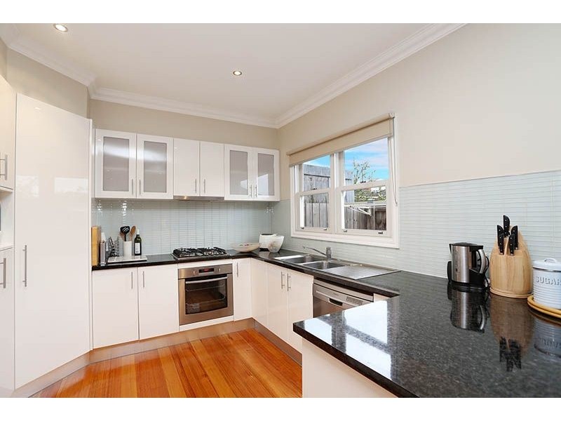 2/12 David Street, Hadfield VIC 3046