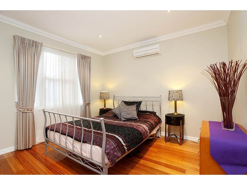 2/12 David Street, Hadfield VIC 3046