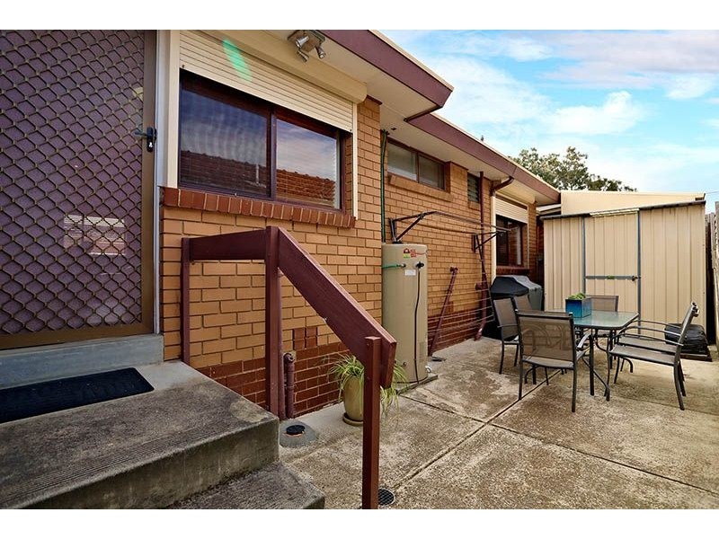 2/9-11 Everard Street, Glenroy VIC 3046