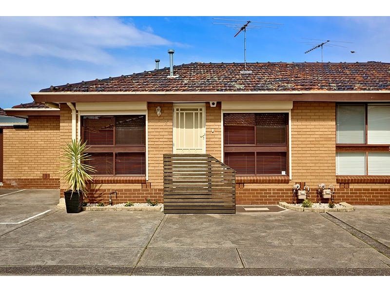 2/9-11 Everard Street, Glenroy VIC 3046