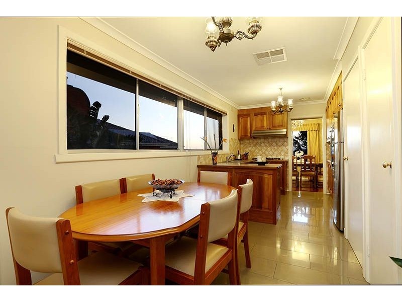 120 Outlook Drive, Glenroy VIC 3046