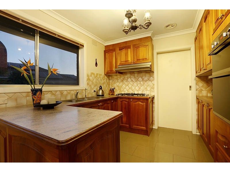 120 Outlook Drive, Glenroy VIC 3046