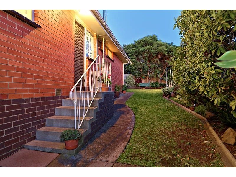 120 Outlook Drive, Glenroy VIC 3046