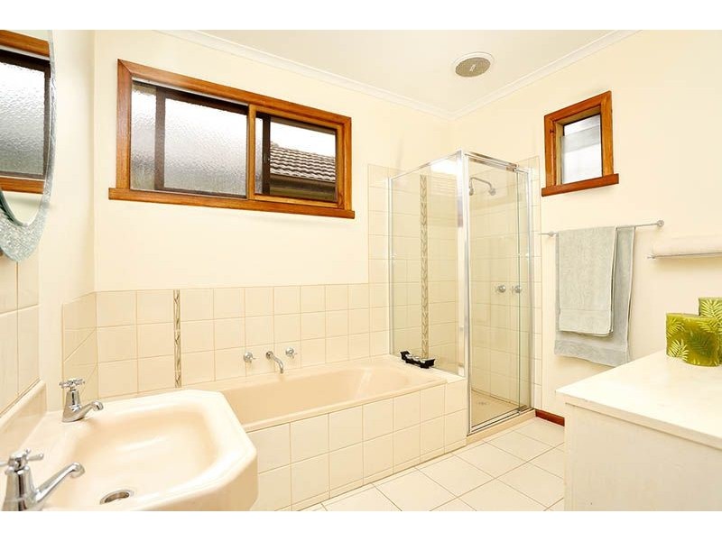 43 Dickinson Street, Hadfield VIC 3046