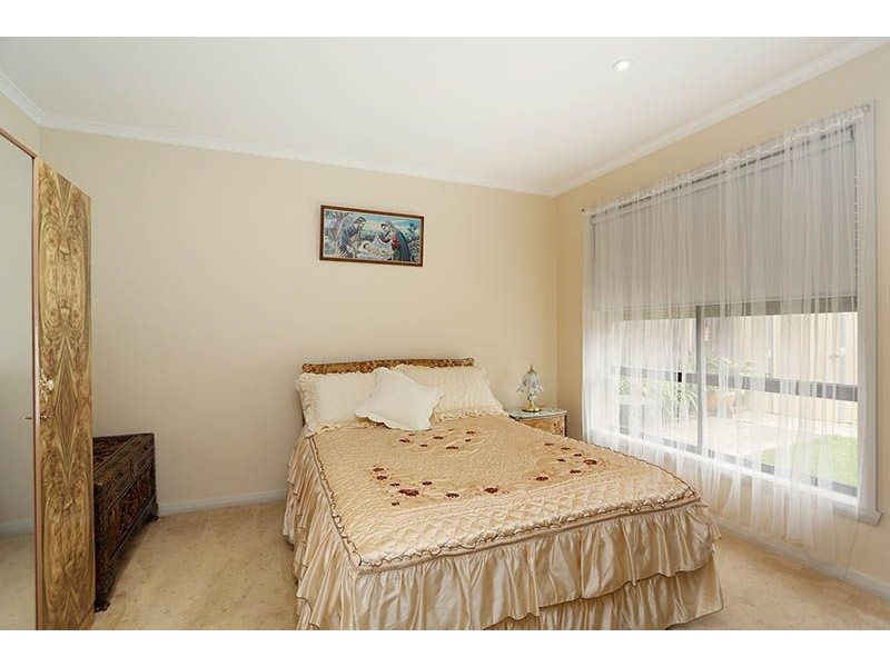 2/489B Mahoneys Road, Fawkner VIC 3060