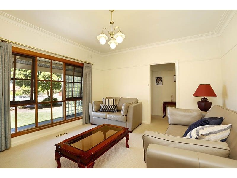 20 Loongana Avenue, Glenroy VIC 3046