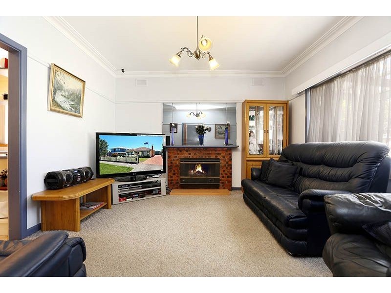 32 Pengana Avenue, Glenroy VIC 3046