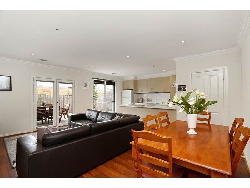 2/43 Hartington Street, Glenroy VIC 3046