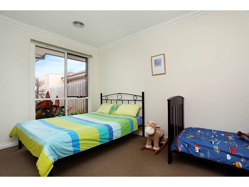 2/43 Hartington Street, Glenroy VIC 3046