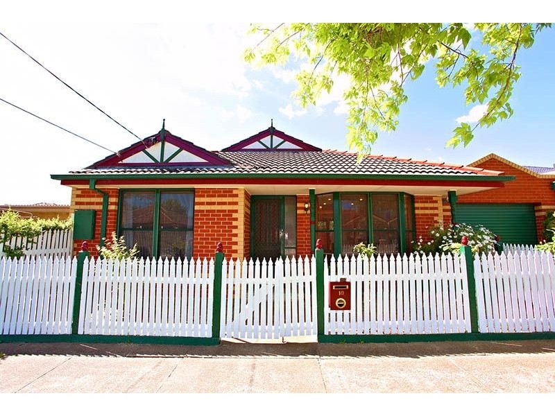 10 Muntz Avenue, Glenroy VIC 3046