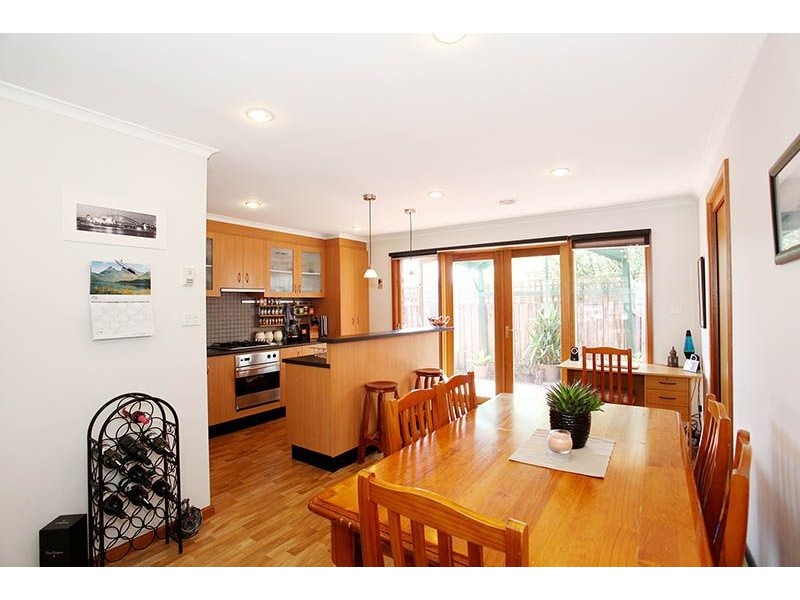 10 Muntz Avenue, Glenroy VIC 3046