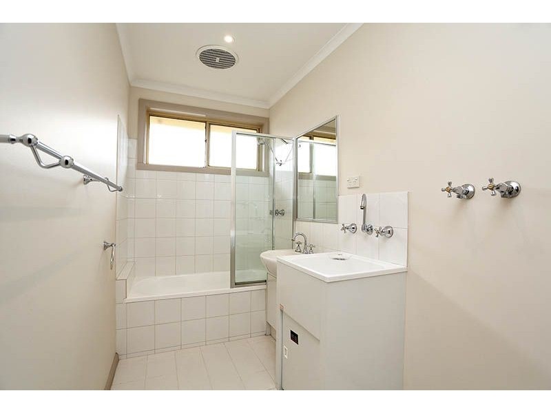 1/93 Hilton Street, Hadfield VIC 3046