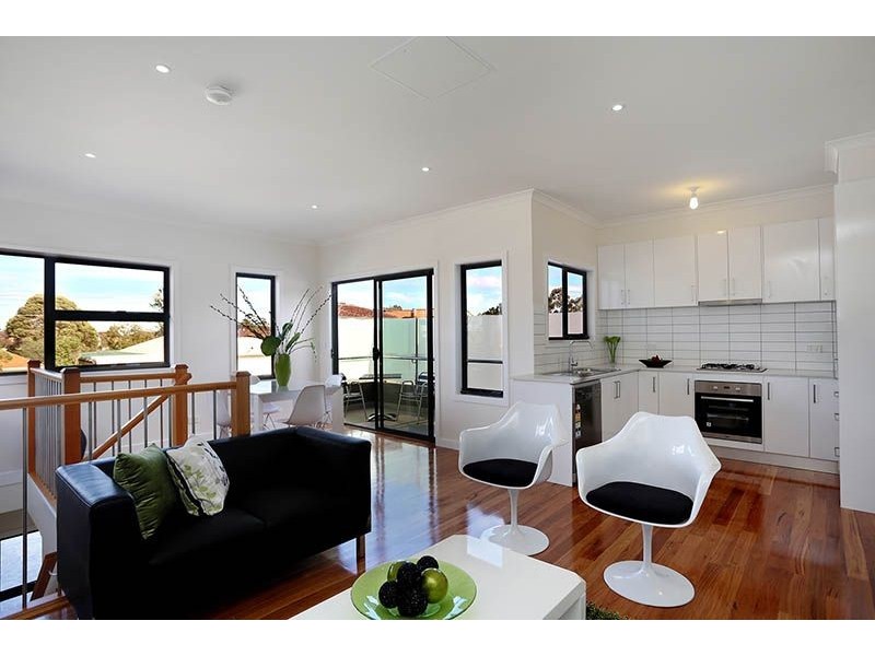 1/4 Truscott Street, Glenroy VIC 3046