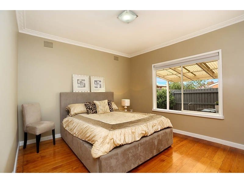 49 Plumpton Avenue, Glenroy VIC 3046