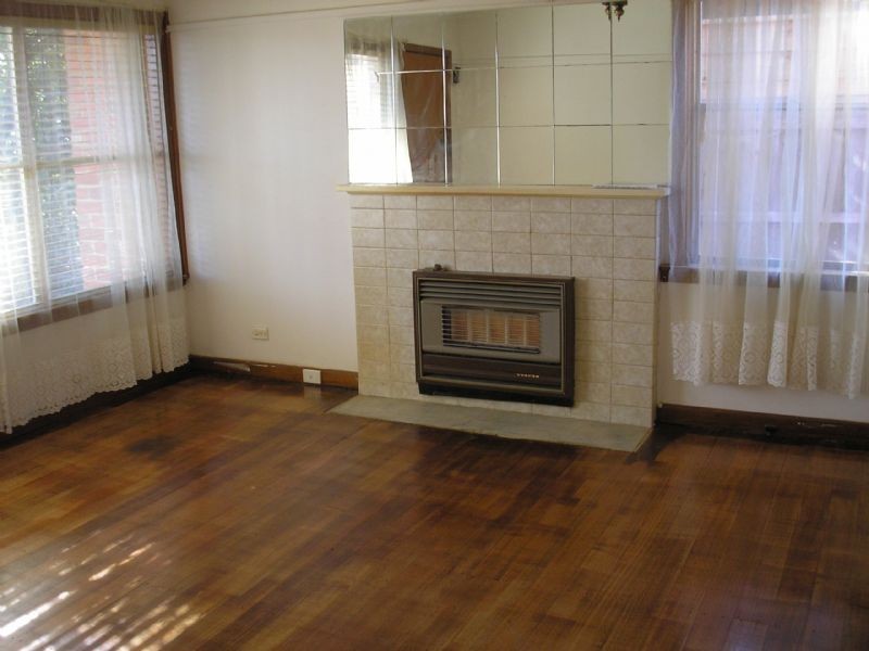 8 Fidge Court, Jacana VIC 3047