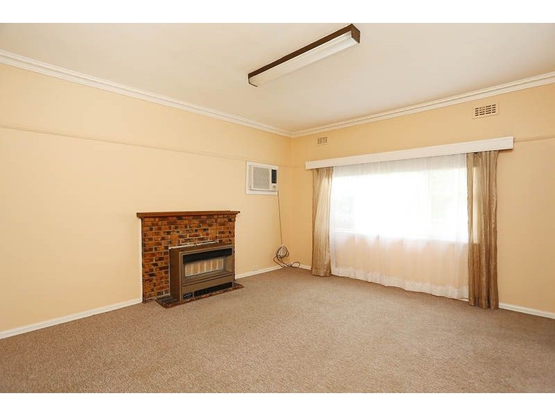 304 Waterloo Road, Glenroy VIC 3046