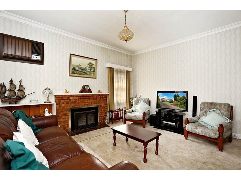 17 Kalang Road, Glenroy VIC 3046