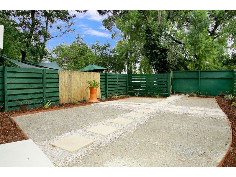 2/11 Currajong Street, Glenroy VIC 3046