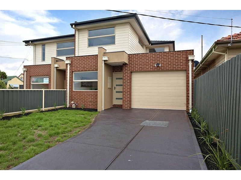 30 Anselm Grove, Glenroy VIC 3046