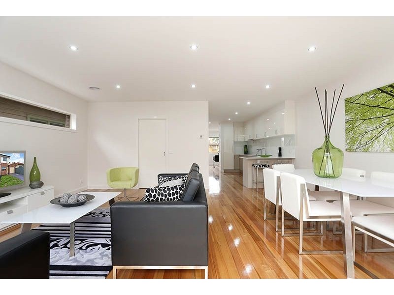 30 Anselm Grove, Glenroy VIC 3046