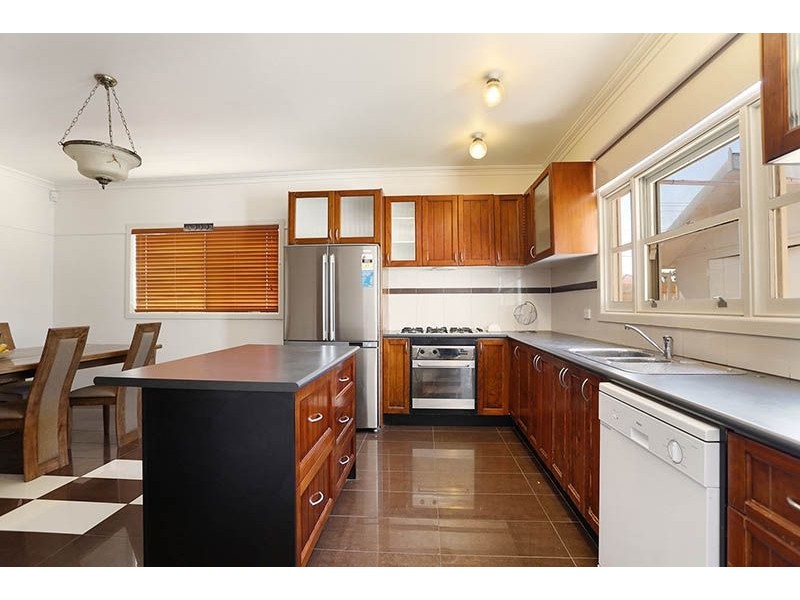 184 Melbourne Avenue, Glenroy VIC 3046