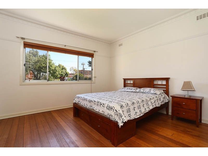 184 Melbourne Avenue, Glenroy VIC 3046