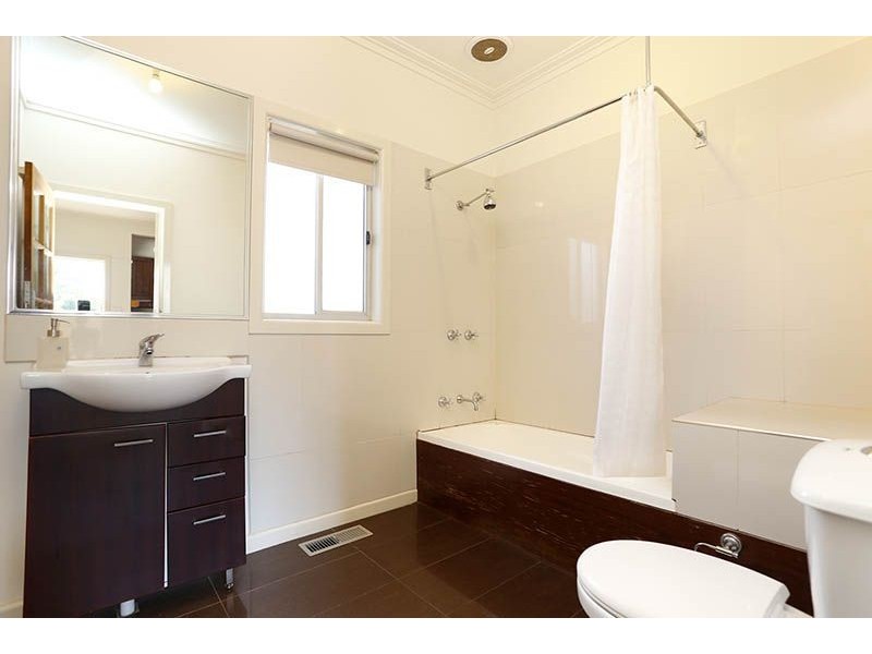 184 Melbourne Avenue, Glenroy VIC 3046