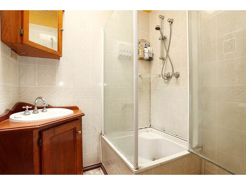 32 Pengana Avenue, Glenroy VIC 3046