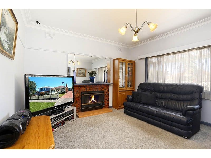 32 Pengana Avenue, Glenroy VIC 3046