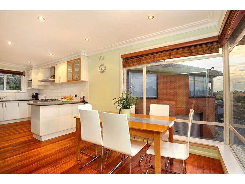 27 Moonee Boulevard, Glenroy VIC 3046