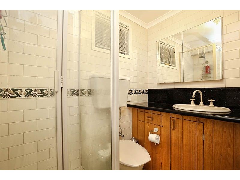 27 Moonee Boulevard, Glenroy VIC 3046