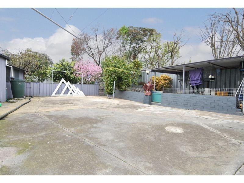 24 McIvor Street, Dallas VIC 3047