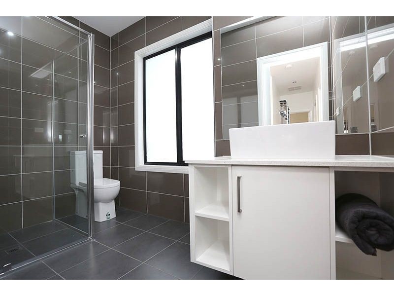 2/15 Valencia Street, Glenroy VIC 3046