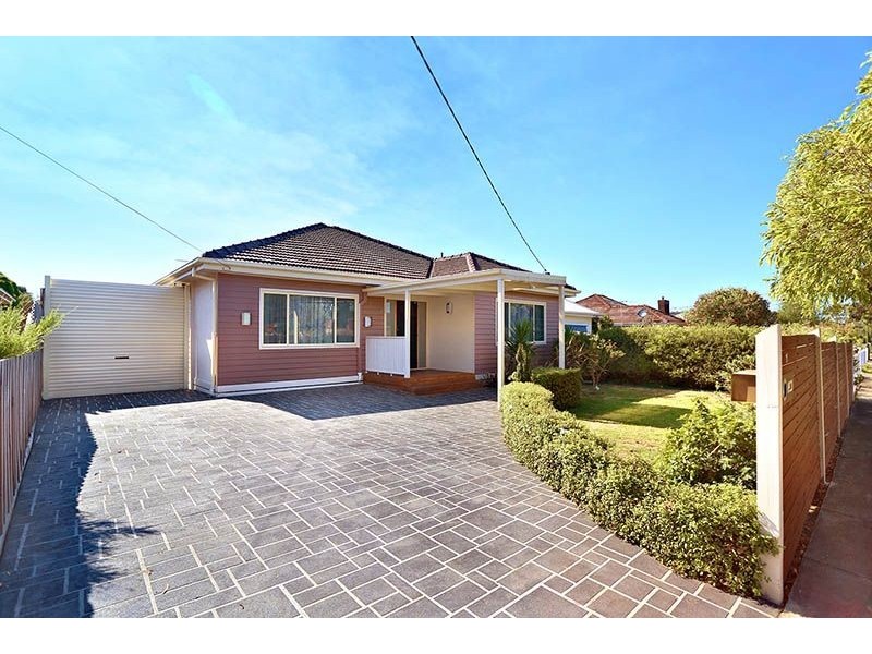 16 Justin Avenue, Glenroy VIC 3046